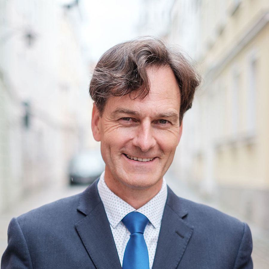 Professor Dr. Christoph Barmeyer Christoph Barmeyer