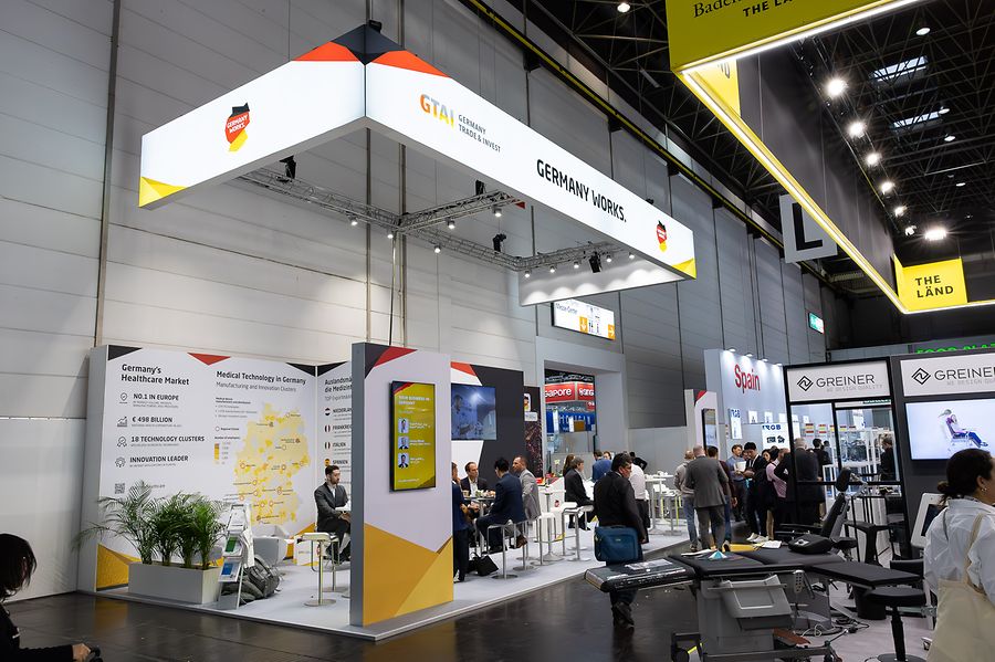 MEDICA 2023, GTAI-Messe-Auftritt | © / bundesfoto MEDICA 2023,
GTAI-Messe-Auftritt————————————————
[ © (c) Uwe Völkner / bundesfoto
Bundesfoto GbR
www.bundesfoto.de
redaktion@bundesfoto.de
Mobil: 0171 - 5483 127
Tel: 030 - 5771 0932
Kurfürstendamm 15
10719 Berlin
