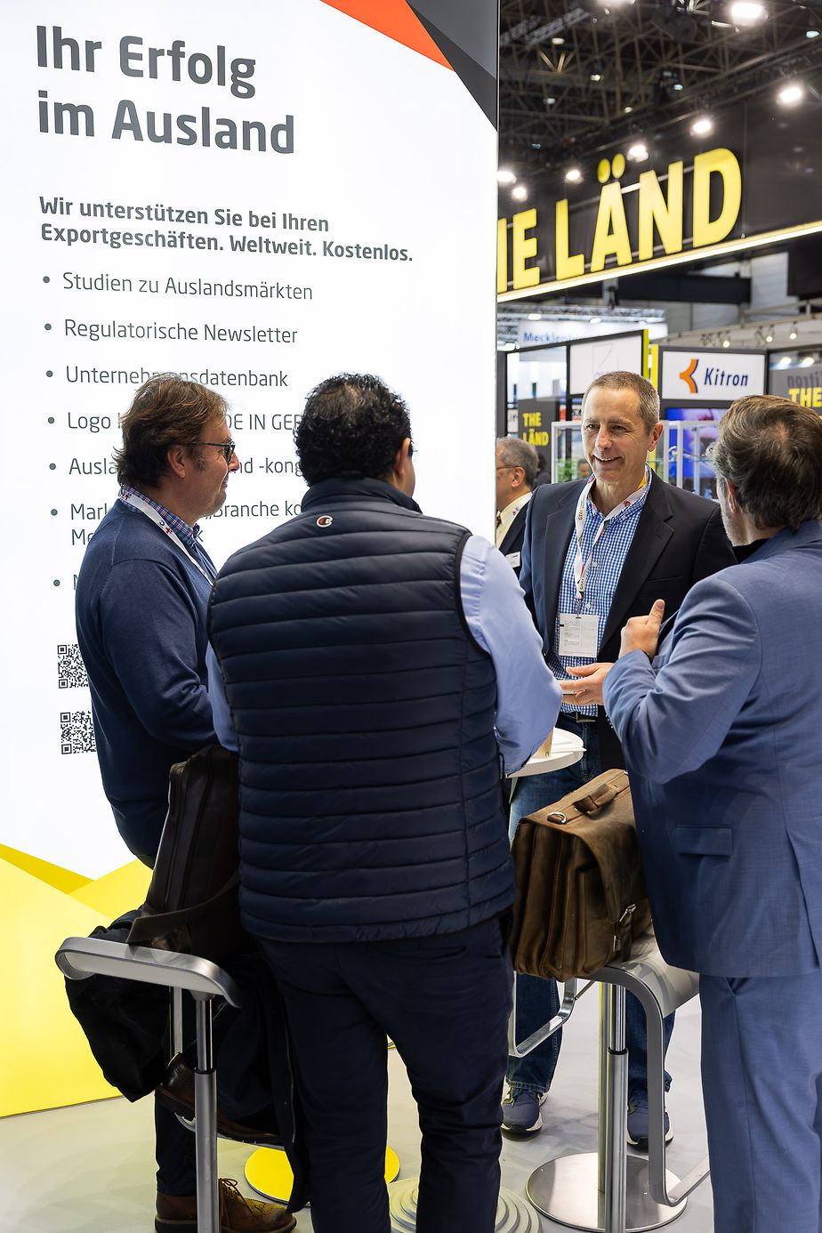 MEDICA 2023,
GTAI-Messe-Auftritt————————————————
[ © (c) Uwe Völkner / bundesfoto
Bundesfoto GbR
www.bundesfoto.de
redaktion@bundesfoto.de
Mobil: 0171 - 5483 127
Tel: 030 - 5771 0932
Kurfürstendamm 15
10719 Berlin