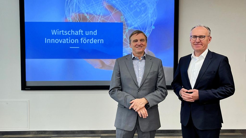 Wulff_Stütz | © LEG Thüringen The new head of department Herbert Stütz (right) with his predecessor Dr. Arnulf Wulff.