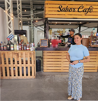 Sabor Café Kuba | © Edwin Schuh Jungunternehmerin Fanette Arteaga importiert Kaffeebohnen und Espressomaschinen aus Italien.