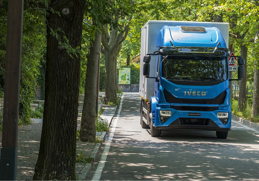 Italian company Iveco Eurocargo showcases its top-of-the-range commercial vehicles including this semi-automated HGV. | © IVECO