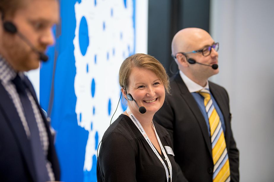 Speakers a GTAI session "Medical Device Market Access in Germany": Gabriel Flemming I Senior Manager Healthcate I GTAI; Dr. Madeleine Künz | Senior Consultant | Kalms Consulting GmbH and Peter Wahl | Product Manager Respiratory & Acute Care | Fisher & Paykel Healthcare (from left to right).