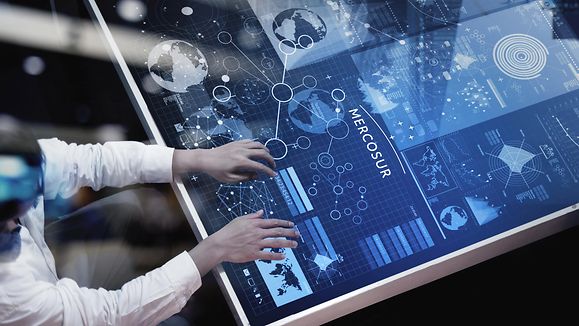 Technlogie; Computer; E-commerce | © iStockphoto/everythingpossible