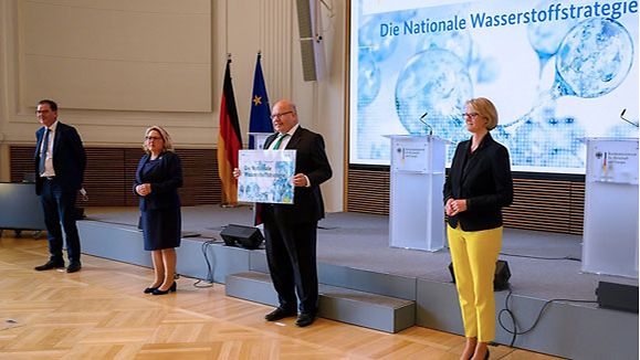 Federal Ministers: Gerd Müller, Svenja Schulze, Peter Altmaier and Anja Karliczek.