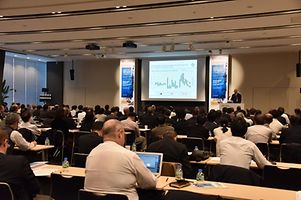 日本バイエル代表 バイエル ホールディング株式会社 代表取締役社長 ハンスディーター・ハウスナー 氏 l © GTAI