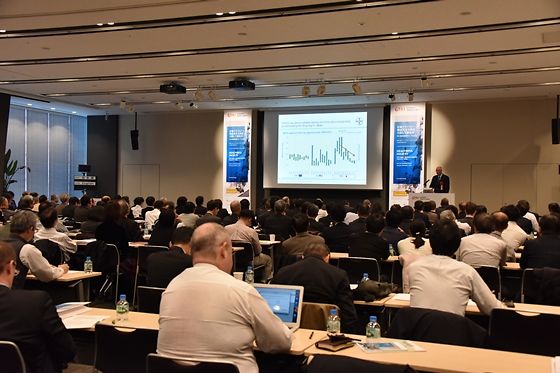 日本バイエル代表 バイエル ホールディング株式会社 代表取締役社長 ハンスディーター・ハウスナー 氏 l © GTAI