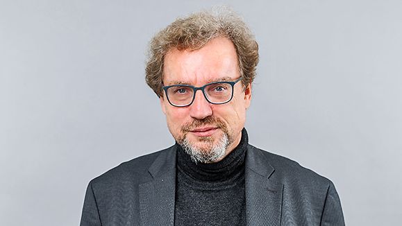 Dr. Achim Kampf