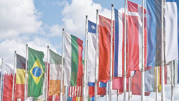 Internationales Treffen; Flaggen