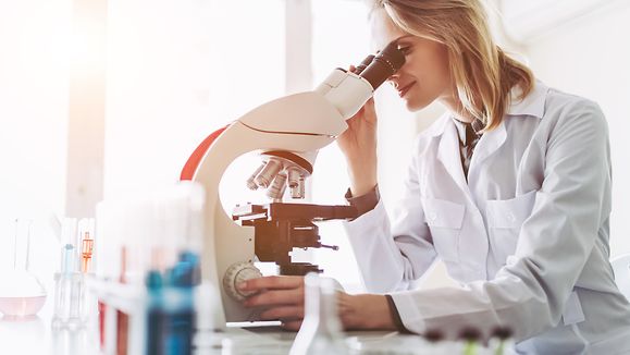 Gesundheitswesen; Biochemie; Mikroskop; Medizin | © Vasyl - stock.adobe.com