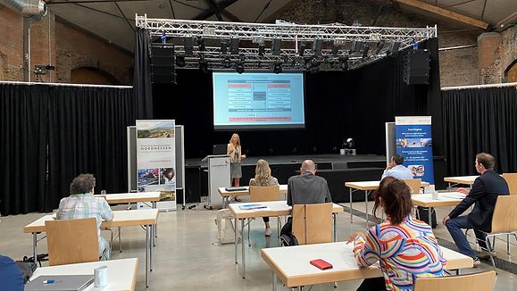 Präsentation des MoWiN.net-Cluster im Bahnhof Bebra